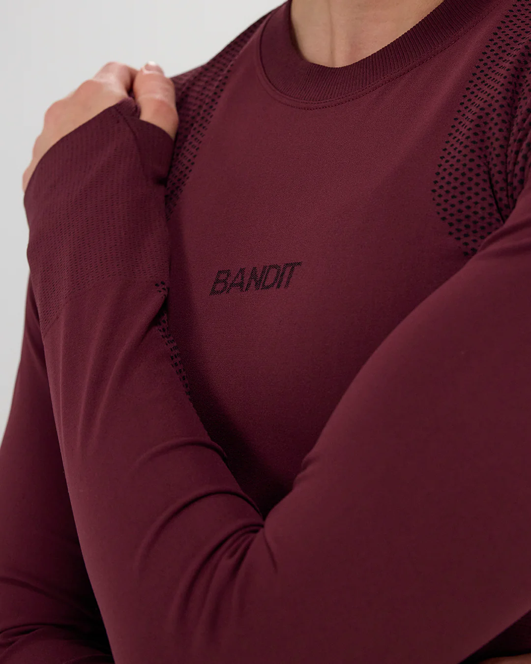 Bandit Women's Mercuryâ„¢ Seamless Long Sleeve Crop Tee "Fig" - Image 3