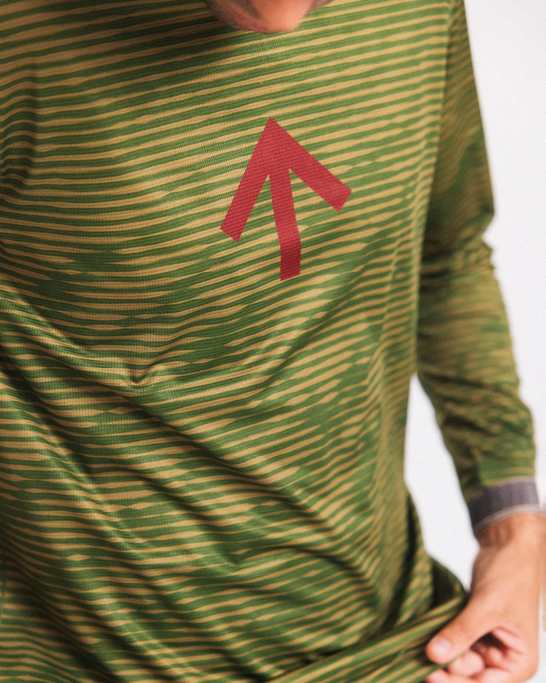 Chance AROW Lightweight Long Sleeve Tee "Vine/Garnatxa" - Image 3