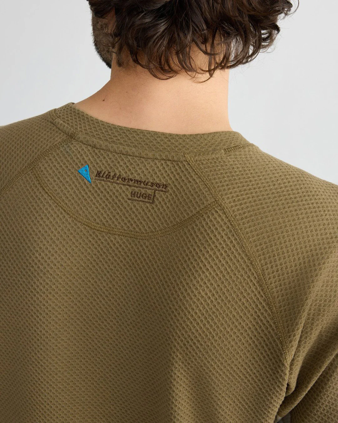 Klattermusen Huge NornaĀ® Crewneck Sweatshirt "Silver Green/Olive" - Image 8
