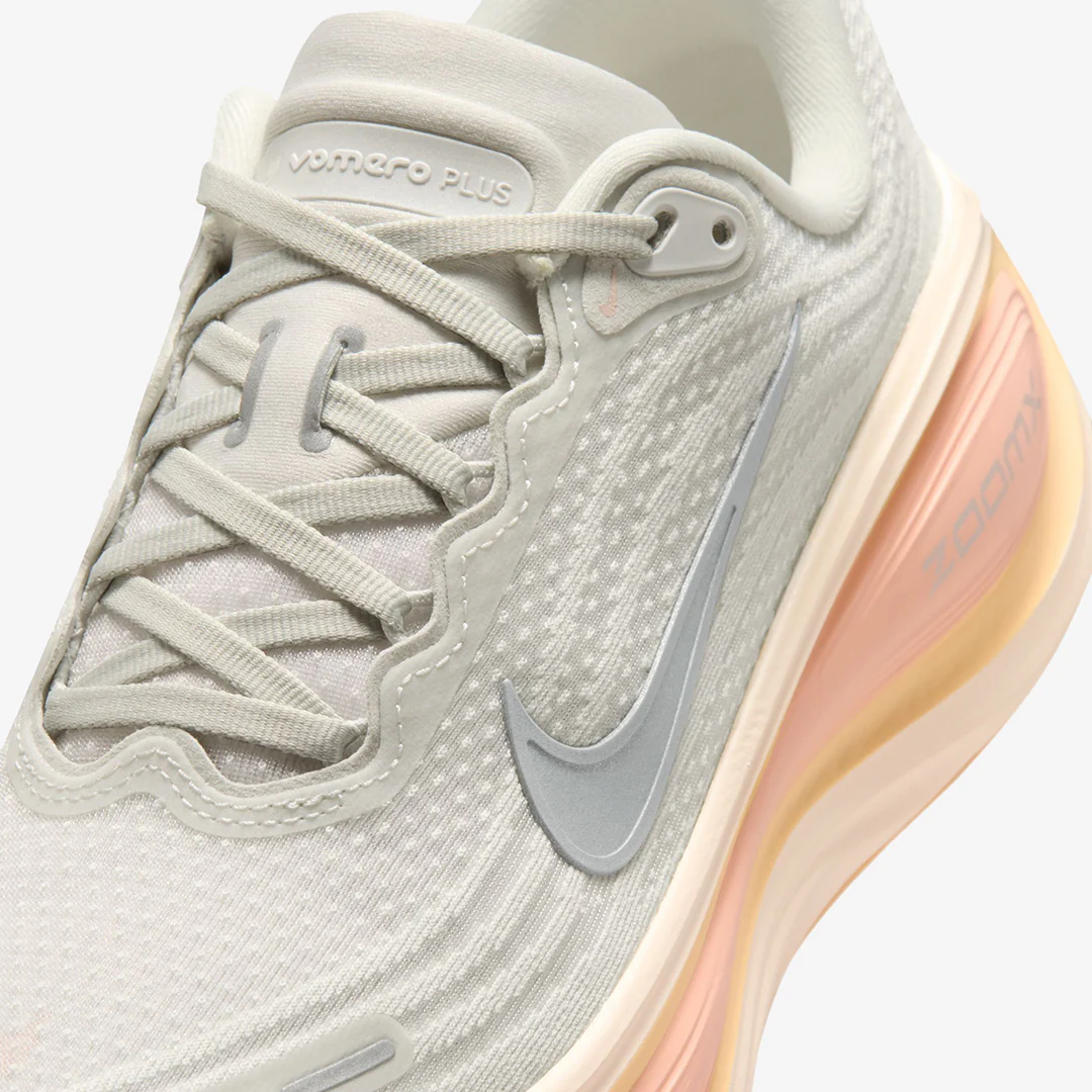Nike Women's Vomero Plus "Light Bone/Arctic Orangeā - Image 7