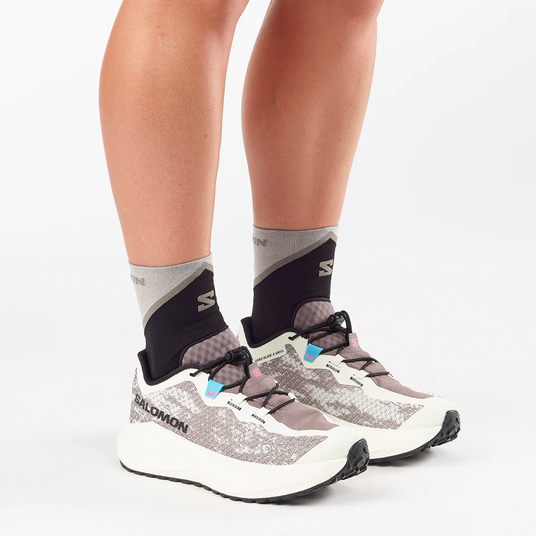 Salomon Women's Aero Glide 4 GRVL "Vanilla Ice/Black/Iron" - Image 3