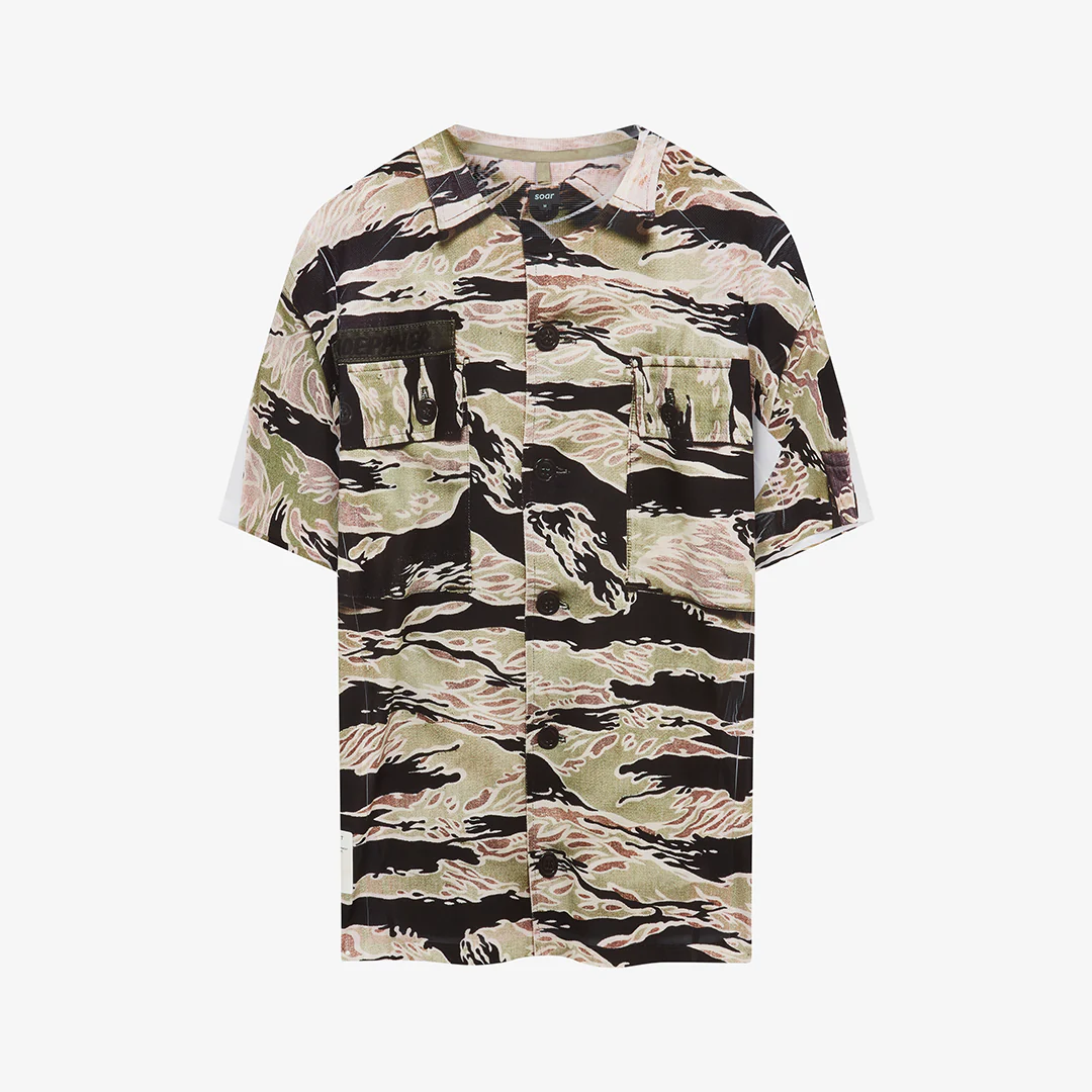 Soar Men's Artefact Printed Tech Tee "Field Shirt"